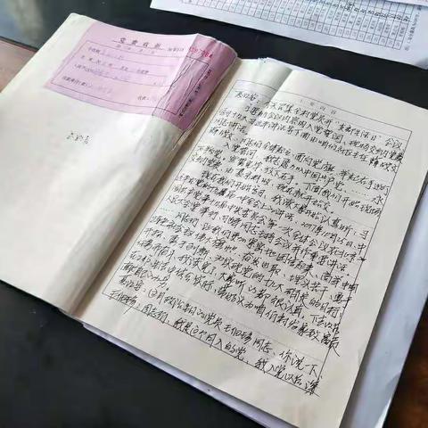 前赴后继为革命，可歌可泣英雄谱