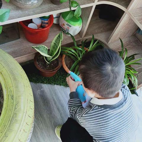 彼得潘温馨提醒《 降温了！孩子们请注意“三暖两凉”原则》