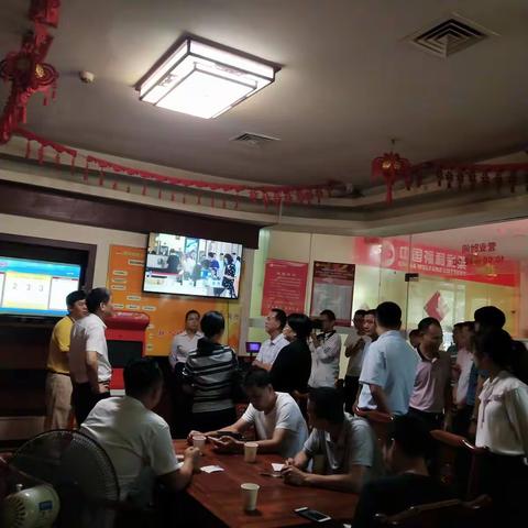 2020年10月15日下午市人大张广英副主任带队福彩销售厅调研