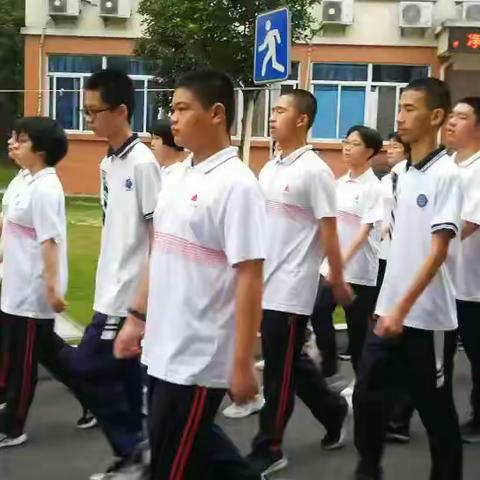 不负少年凌云志，曾许人间第一流——三明二中2021级高一（15）班军事夏令营（二）