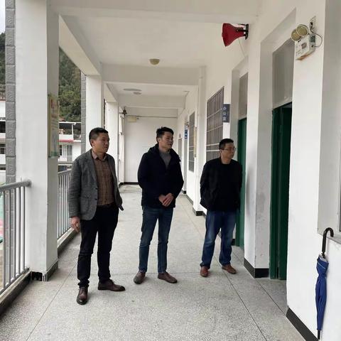 迎指导     促提升——平和县东槐小学迎接领导检查