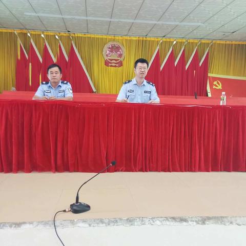 万城司法所开展社区服刑人员集中训诫