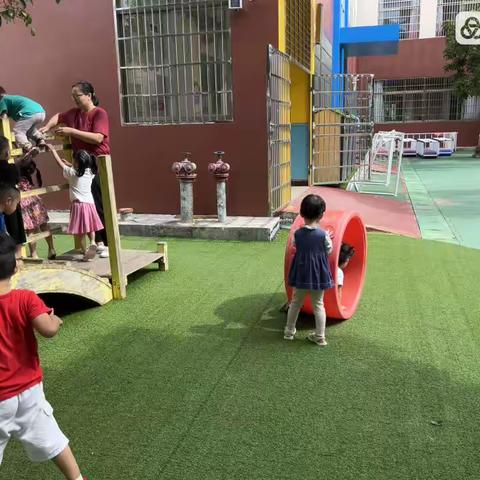 幼儿园快乐小四班