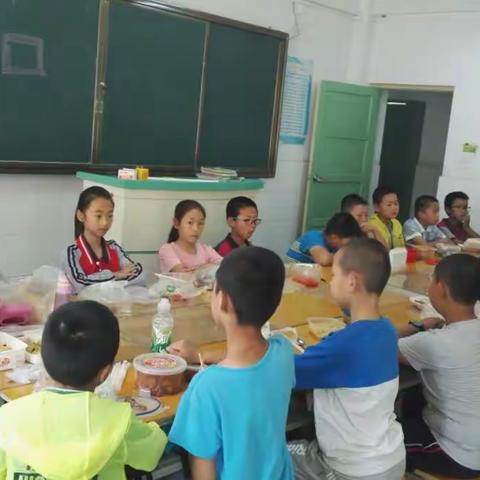 四三班实践活动美食篇