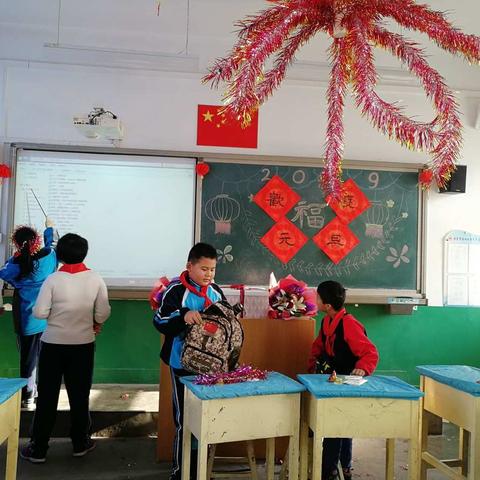 【五尧教育】——乌马庄小学五年级“庆元旦，迎新年”联欢活动