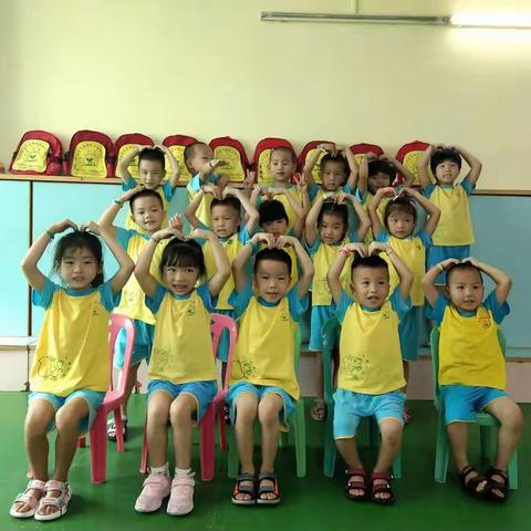 ❤️中二班端午节编手绳制作❤️