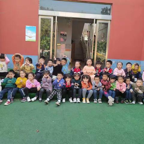 小里河幼儿园中二班学期工作总结