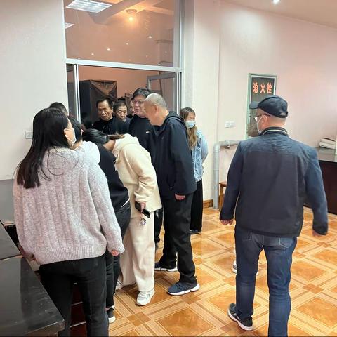 勠力同心 握指成拳 和衷共济 区自来水管理站传达学习局党委会议精神