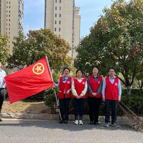 春风万丈惊蛰来，青春当属志愿红——随县支行青年员工开展学雷锋活动