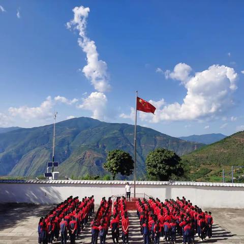 小手拉大手 共建美丽乡村