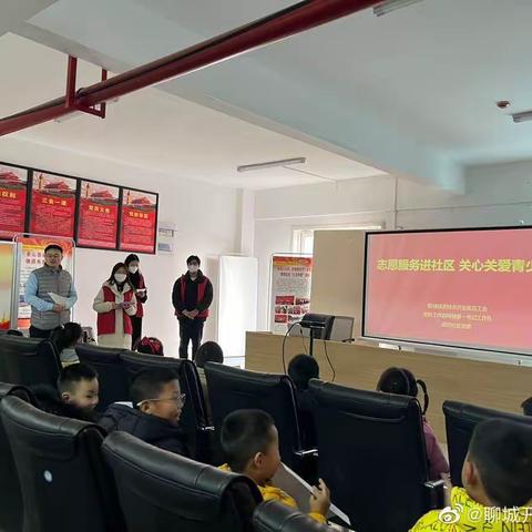 大学生进社区-开发区开展“返家乡”社会实践志愿服务活动