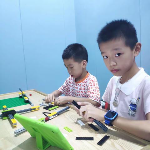 创未来机器人：8月5日晚上19：00—20：30极光课程反馈