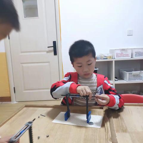 创未来机器人：4月22日上午10：20—11：50极光课程反馈