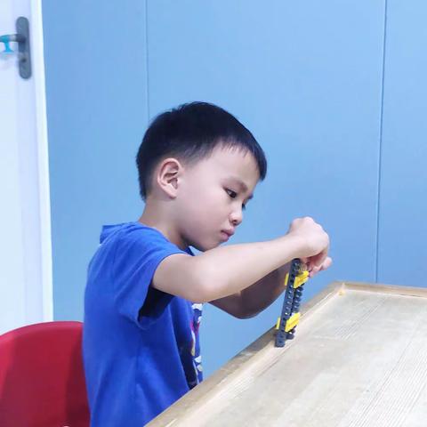 创未来机器人：8月4日下午15：30—17：00极光课程反馈