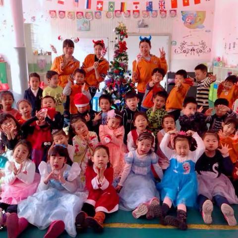 可爱蜗大二班2017圣诞趴《Christmas Party 🎄🎅❄️🎁》