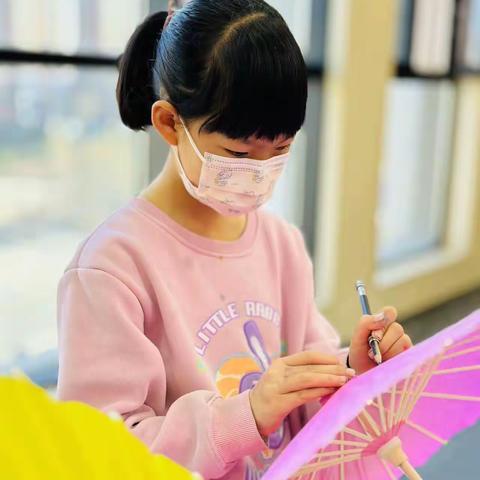 泰翁美育中（1）班亲子课堂—伞上生花🌸