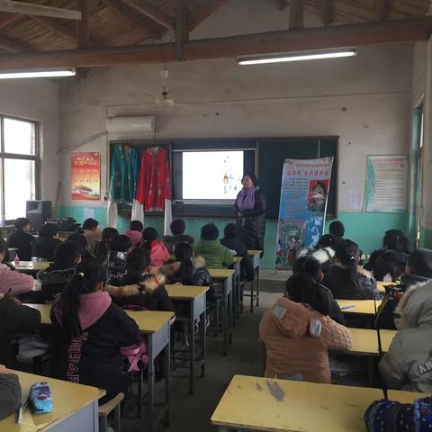 青年联校十里坞小学“京剧进校园”活动