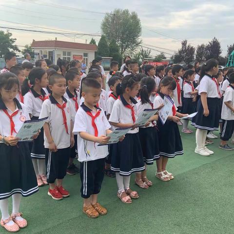 扫黑除恶宣讲走进王石凹中小学