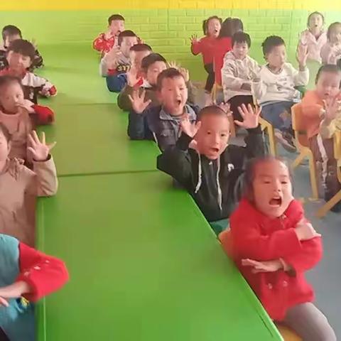 愉快的幼儿园生活