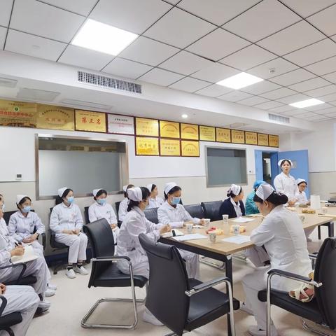 开展人形图护理MDT查房，﻿提升护理整体思维