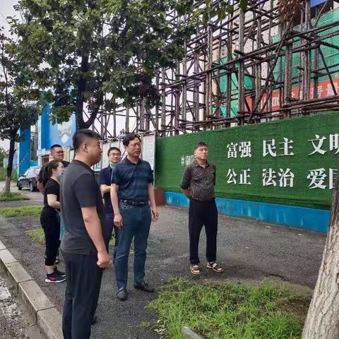 加强广告（牌匾）、施工围挡管理助力文明城市创建