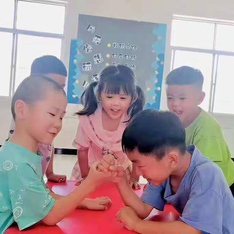 《我们升班啦》——杨集乡第一幼儿园中三班