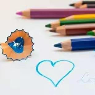 “自由探索，玩转区角”――武冈市幼儿园           大三班主题区域游戏活动