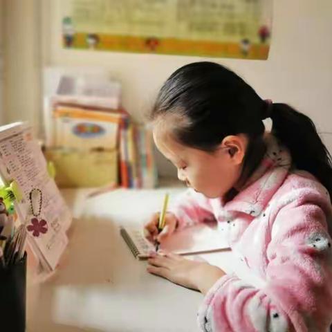 炫特色作业，展少年风姿——实验小学荆河路校区四年级四班同学寒假作业展