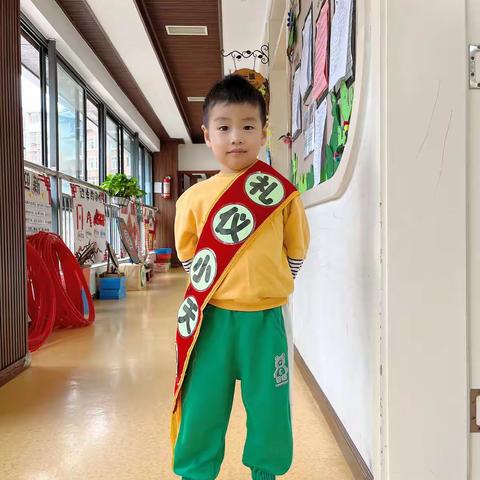 双龙睿城幼儿园大一班伍俊齐宝贝2022年秋季成长记录