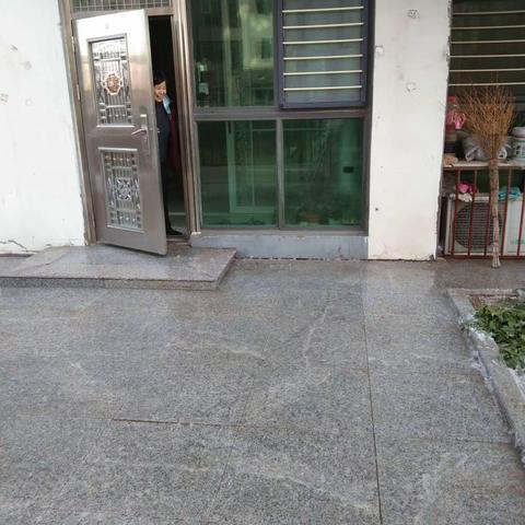 帮助居民排忧解难
