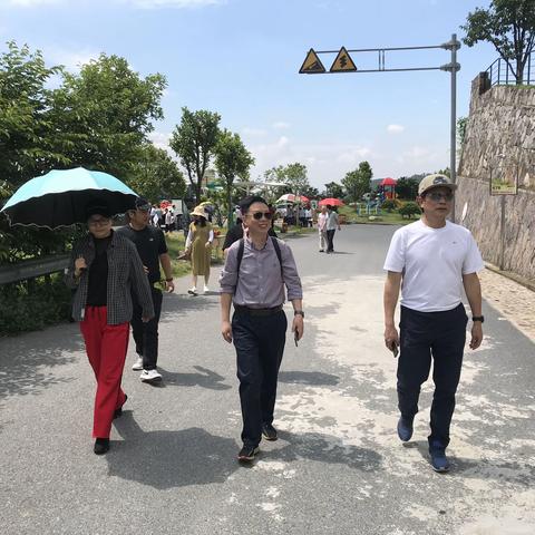一次关爱之行，一次解压之旅。