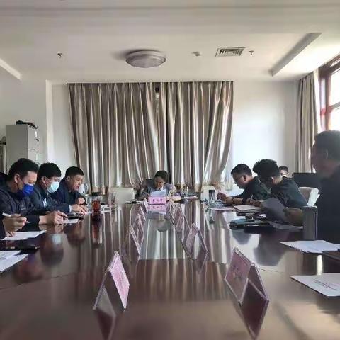 袁云霄主持召开玉带河综合整治工作调度会