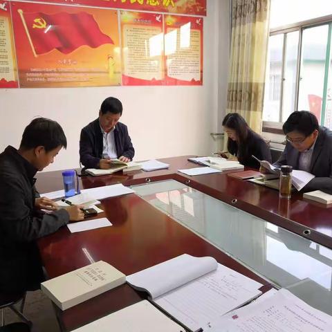 区教育局开展“不忘初心、牢记使命”主题教育集中学习研讨补课