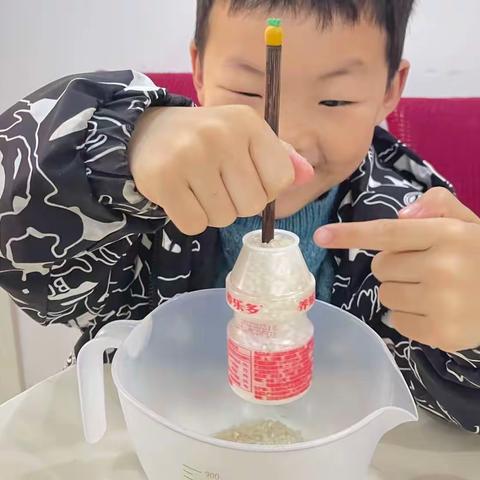 科学小实验-《筷子的神力》