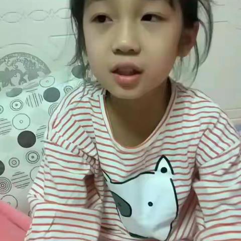 铁路二小王子墨假期阅读