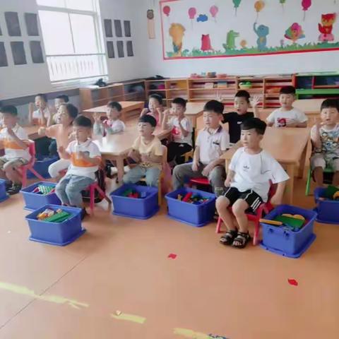 今日steam课程《长颈鹿》