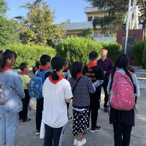 “缅怀先烈志，共铸中华魂”小浪底镇相留小学烈士纪念日活动