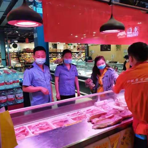 文景路市场监管所扎实开展双节市场整治行动