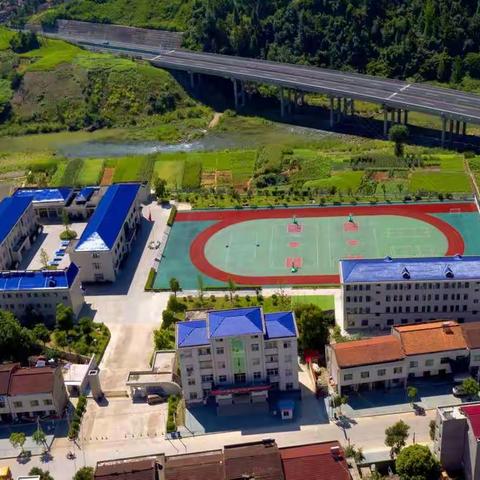 尹吉甫学校寒假前致学生和家长的一封信