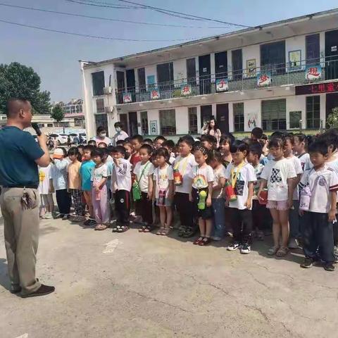 参观小学初体验，幼小衔接零距离——梨河镇第三幼儿园参观小学活动剪影