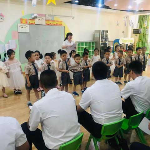 【把“爱”献给父亲】我为吉的堡沁水幼儿园～小二班父亲节暖心活动打Call