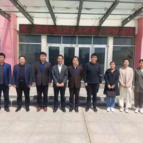 课堂磨练展风采，观课点评促提升      一一大高镇实验学校新入职教师观评课活动