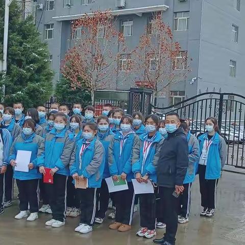 感受法律尊严  增强法治观念