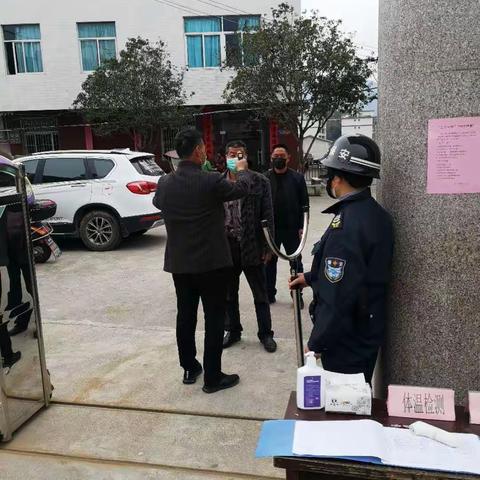 鹤塘中心小学新冠病毒防疫演练