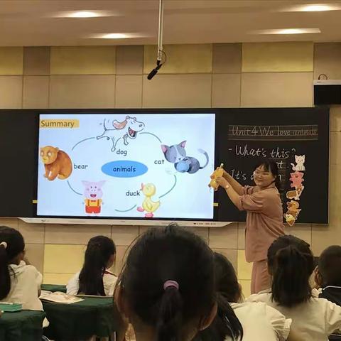 群策群力助力课题研究，求同存异共解教学困惑