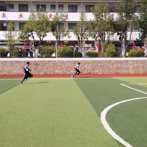 校园绽芬华 运动展风采——青龙中学176班运动会简篇（副本）