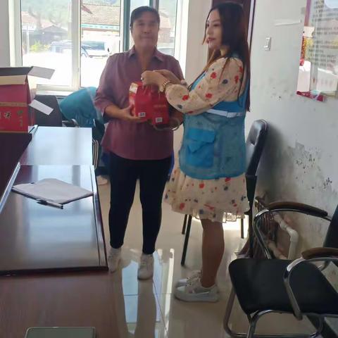 情暖中秋佳节，共建美好家园