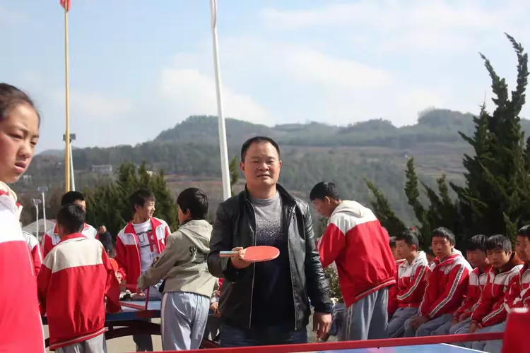威宁自治县龙场第二中学社团活动剪影