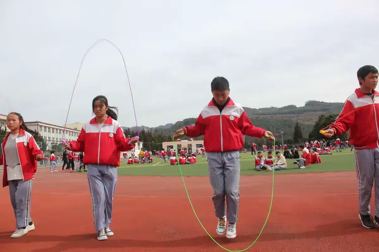 威宁自治县龙场第二中学社团活动剪影