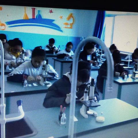 建国中心学校生物实验操作考试